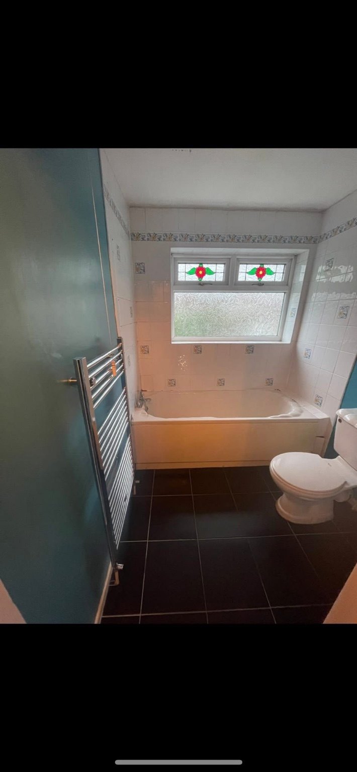 Bathroom before renovation